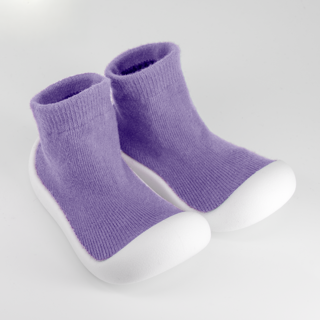 Tiny Explorings™ Kuschelige Sockenschuhe für kleine Entdecker