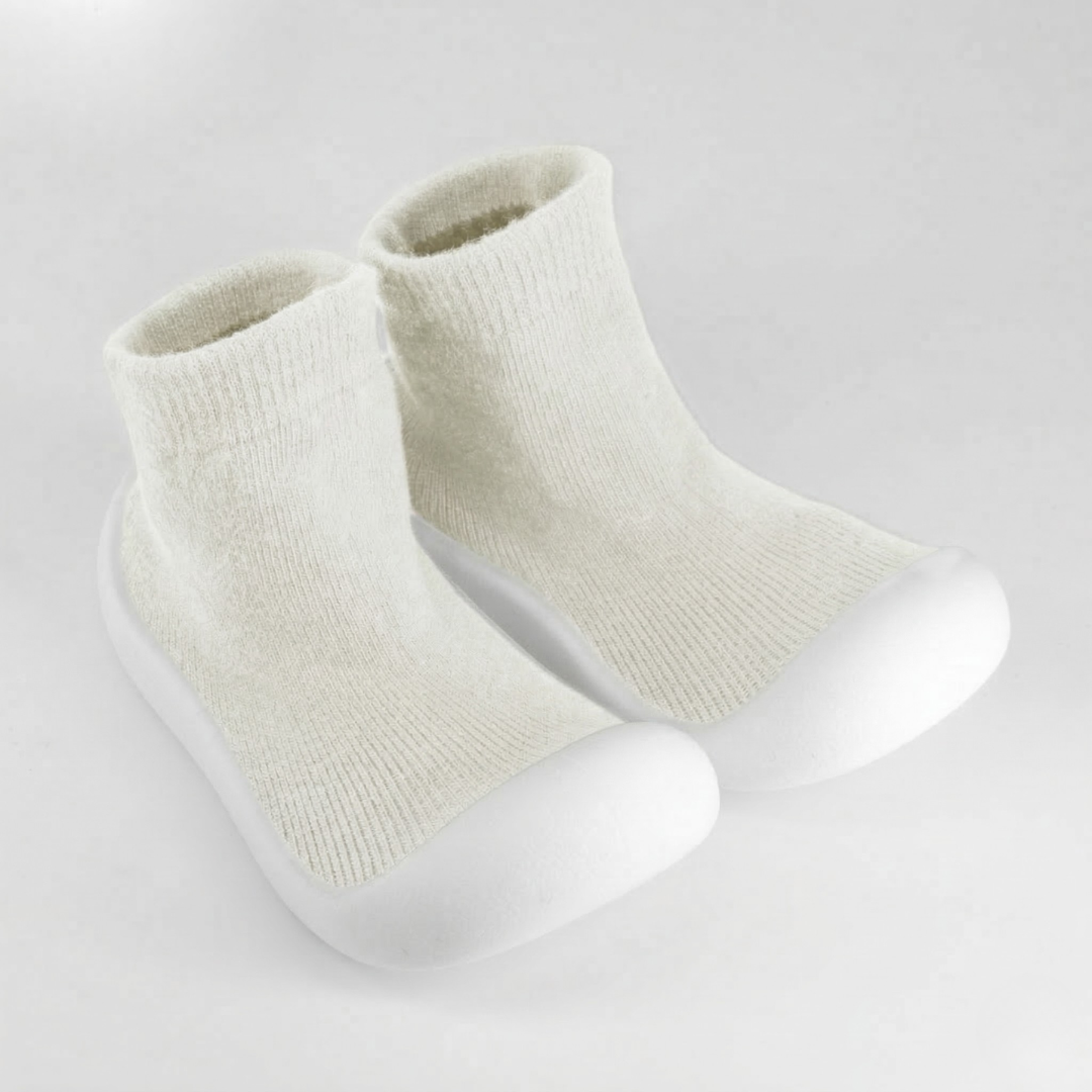 Tiny Explorings™ Kuschelige Sockenschuhe für kleine Entdecker